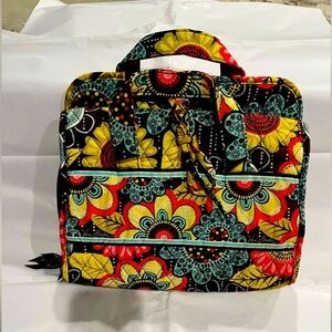 NWOT Vera Bradley Hanging Rollup Cosmetic Travel Bag Retired Flower Shower